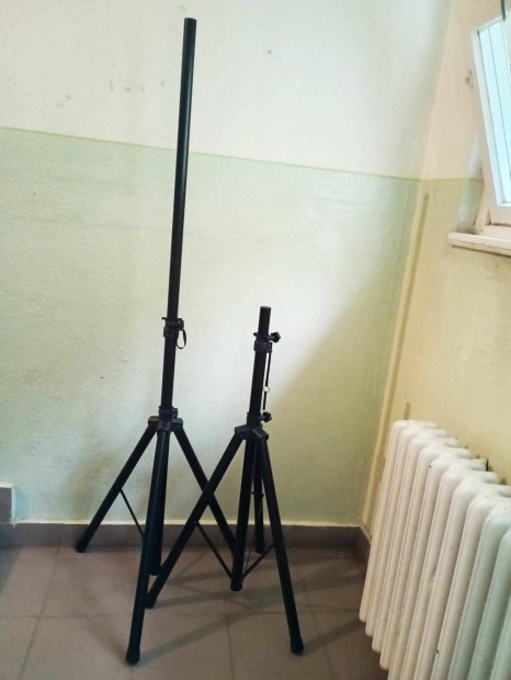 Professzionális német zenekari hangfal állványpár