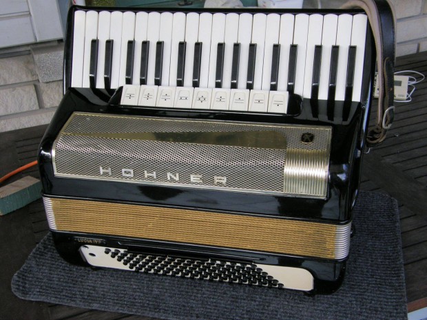 Profi 96 bassz. Hohner harmonika tangharmonika