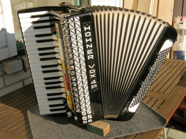 Profi Hohner Atlantic IV 120 b. harmonika tangharmonika