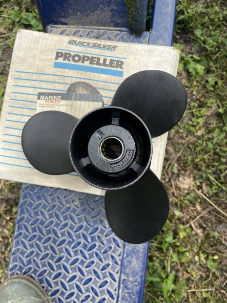 Propeller Yamaha 70