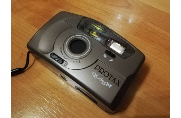 Protax QL-835BF anal�g filmes f�nyk�pez�g�p, �j �llapotban elad�!