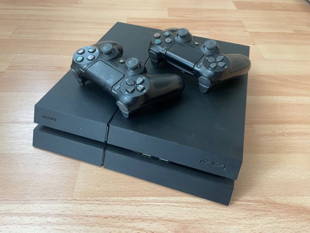 Ps4 500 gb két kontroller