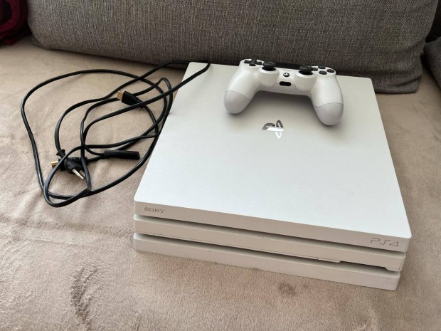 Ps4 Pro 1 választható játékkal