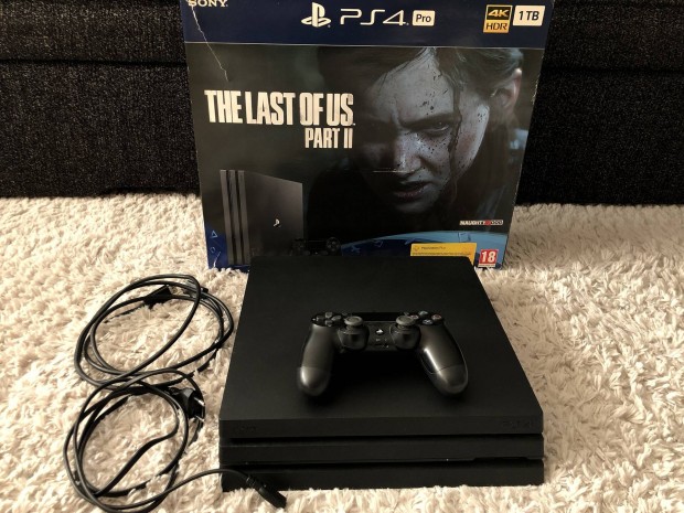 Ps4 Pro 1tb (cuh-7216b) frissen takartva, pasztzva