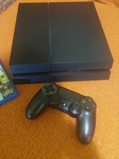Ps4 Ps 4 1 TB játékkal szép állapot Playstation 4 ingyen futár