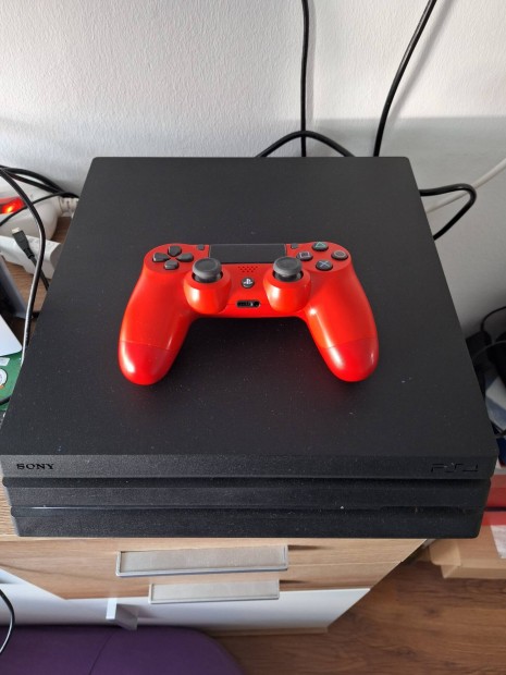 Ps4 playstation 4 pro makulátlan állapotban