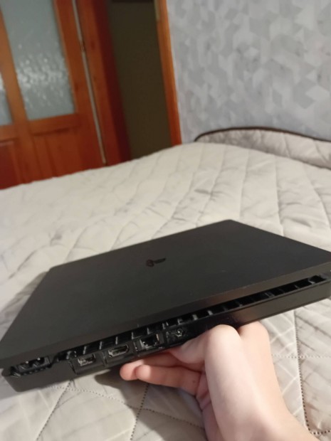 Ps4 slim 1tb