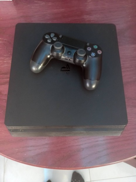 Ps4 slim konzol