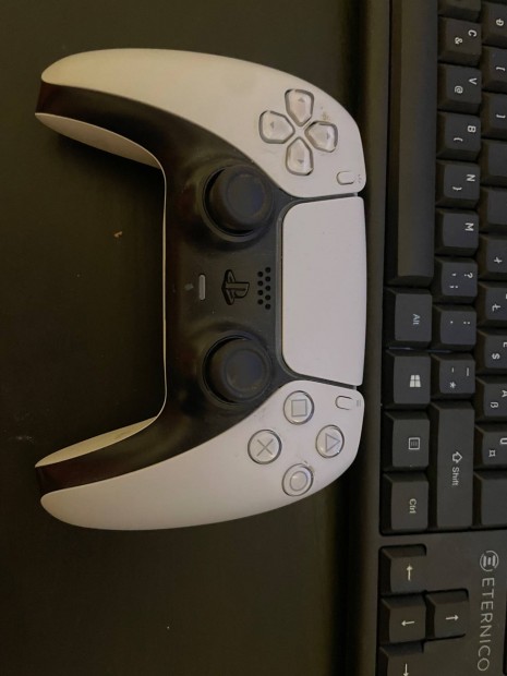 Ps5 kontroller dobozval