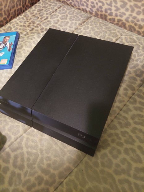 Ps 4 500 gb jtkkal Playstation 4 ingyen futr 