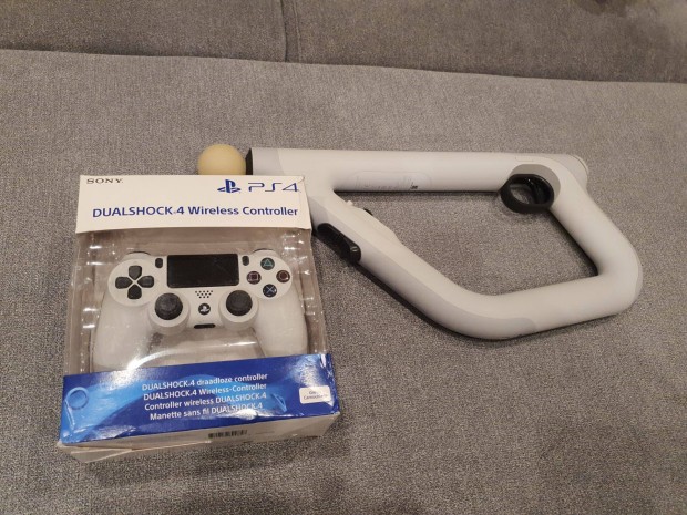 Ps 4 controller + Ps4 Vr Aim controller