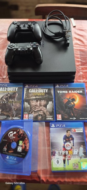 Ps 4 pro!2 joy!5 lemezes jtk!Csere ok!