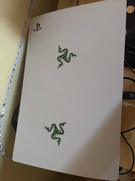 Ps 5 minden tartozekkal