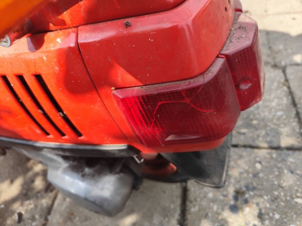 Puch Lido kis motor alkatrsznek elad 