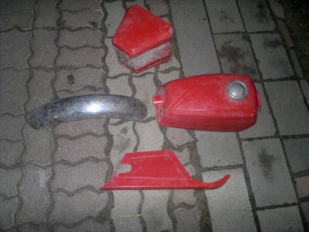 Puch-sachs �zemanyagtank