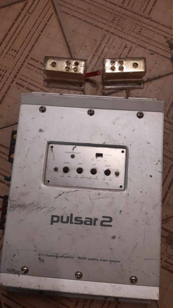 Pulsar 4xl és 2 autós erősítő