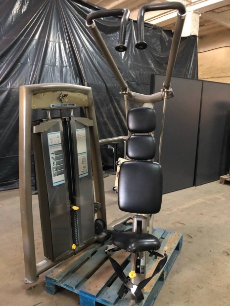 Pulse széles hátlehúzó gép, lat pulldown