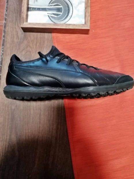 Puma King műfű salak turf cipő