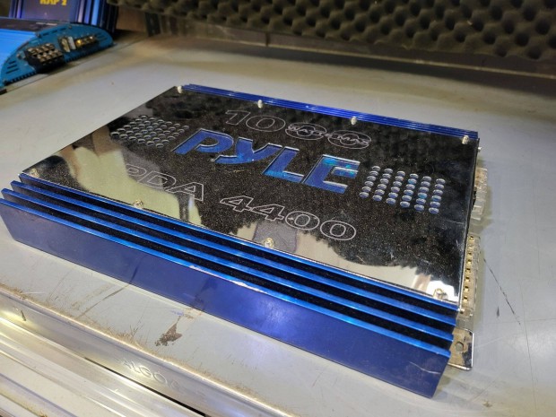 Pyle PDA 4400 erősítő