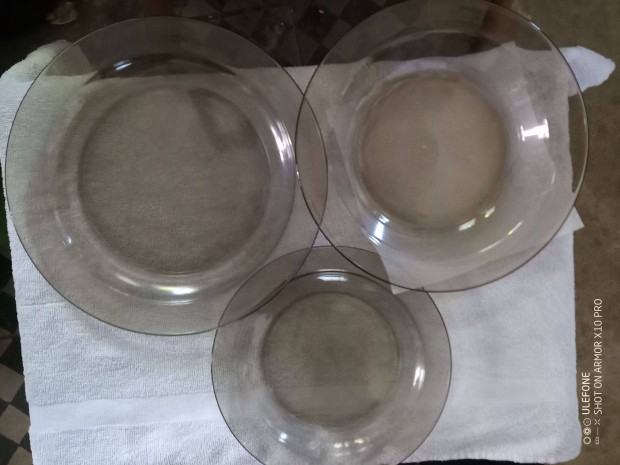 Pyrex hőálló 18+ darabos tányérkészlet