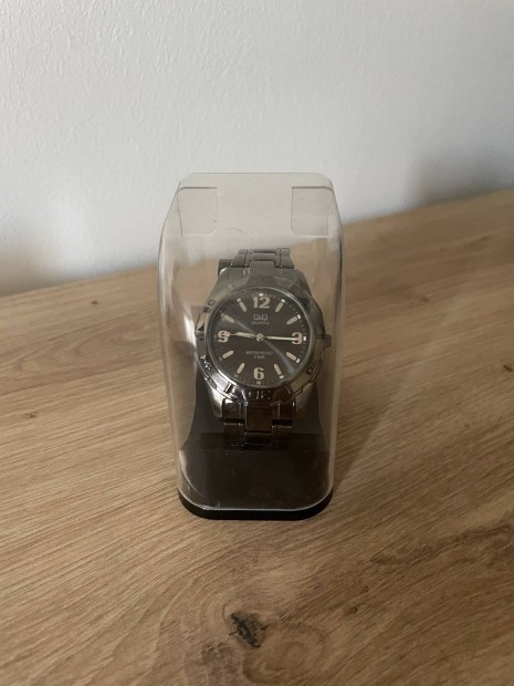 Q&Q Quartz frfi karra