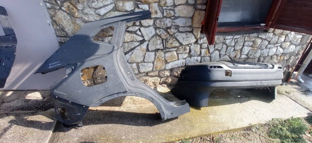 Qashqai j11 alkatr�szek .