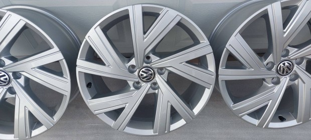 Qqq Gyri 18" VW Golf VIII. GTI /Bergamo/ alufelni