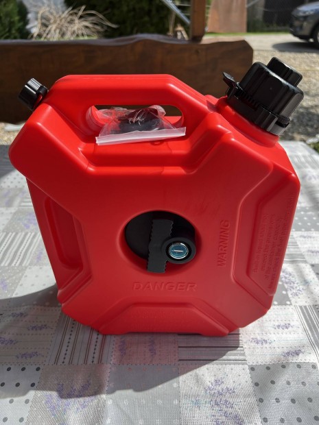 Quad zemanyag kanna 5-10L
