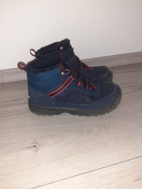 Quechua bakancs 35-s hibtlan llapot