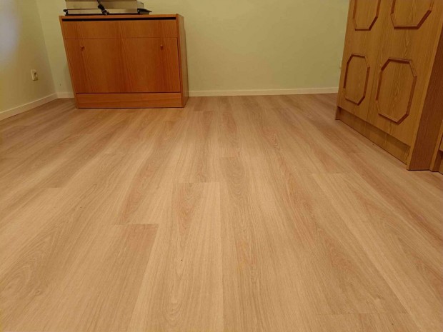 Quick Step ragaszts vinyl padlk