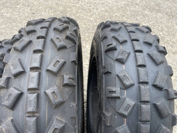 Qvad haszn�lt  gumik