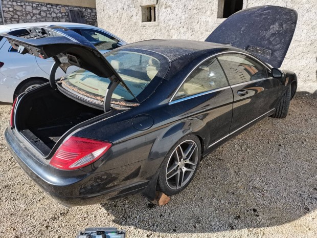 R0302 Mercedes W216 CL 500