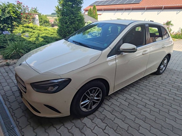 R0302 Mercedes W247 B Class Bonts