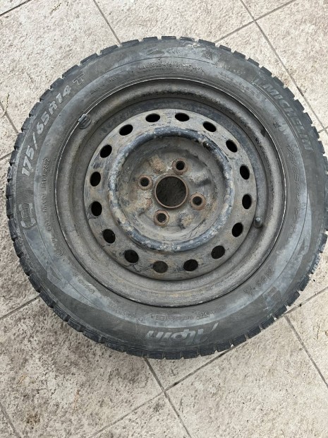 R14 Toyota Yaris acél felni szett