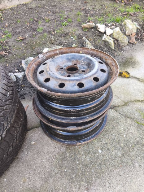 R14 lemez felni suzuki swift