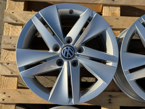 R16 5x112 Original Volkswagen Golf 8 VIII 7J ET48 gyári demo alufelni