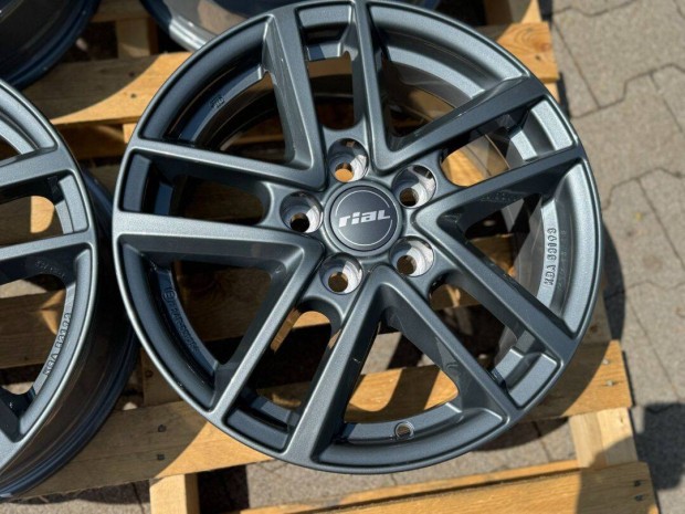 R16 5x114,3 (60,1) Rial Astorga Graphit 6.5J ET45 j felnik alufelnik