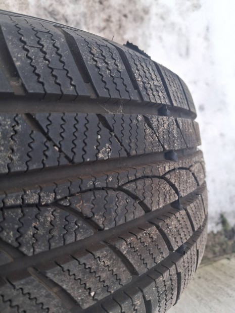 R16 Alufelni Teligumival