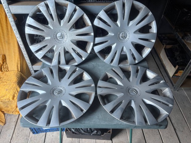 R16 eredeti Citroen dsztrcsa