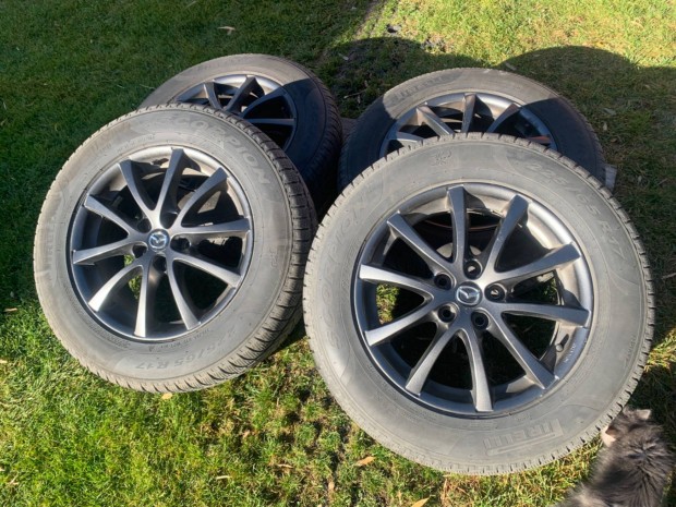 R17 Mazda alufelni Pirelli tli gumikkal