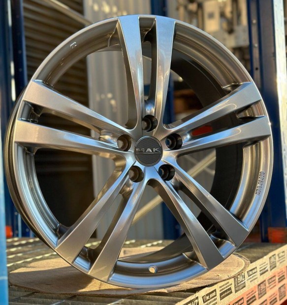 R18 5x114,3 (67,1) MAK Zenith Hyper Silver új alufelni szett felnik
