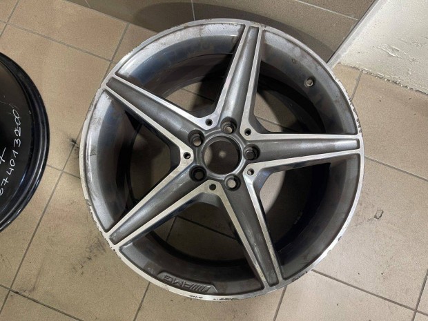 R18 Original Mercedes 8.5J ET49 - A205 401 1200 A2054011200 2db felni