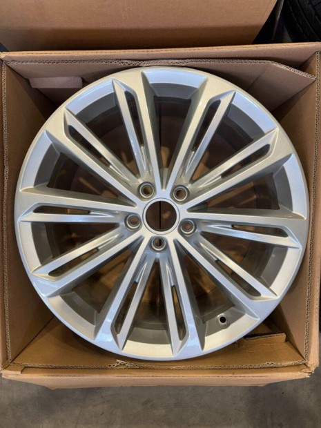 R19 Original Volkswagen 8J ET44 - 3G0 601 025R 3G0601025R 1db felni