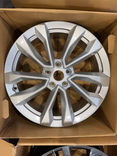 R19 Original skoda 7J ET43 565 601 025AK 565601025AK 1db felni