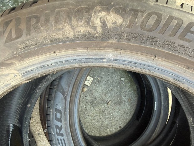 R20 275/40 Bridgestone téli