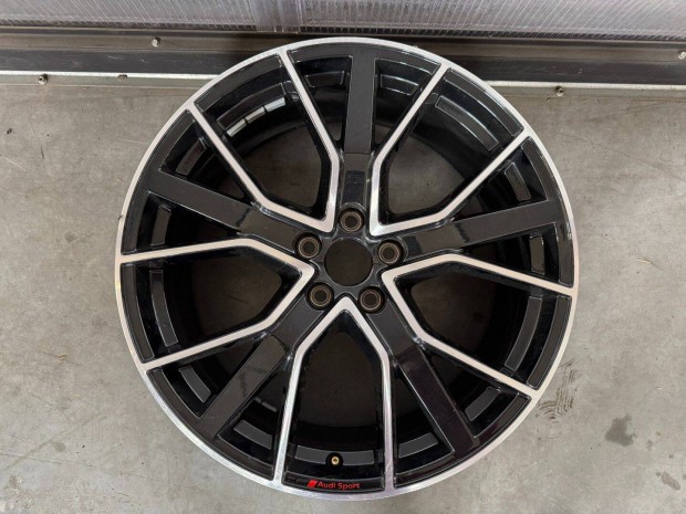 R20 Original audi 8.5J ET39 - 80A 601 025BP 80A601025BP 1db alufelni