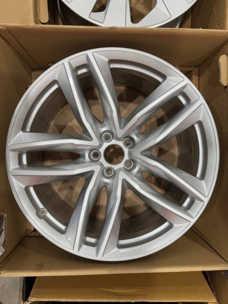 R21 Original audi 9.5J ET31 - 4M0 601 025S 4M0601025S 1db alufelni