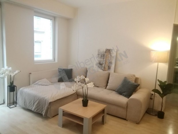 R�K�CZI T�RN�L KIAD� 3 SZOB�S, BERENDEZETT �J�P�T�S� LAK�S!