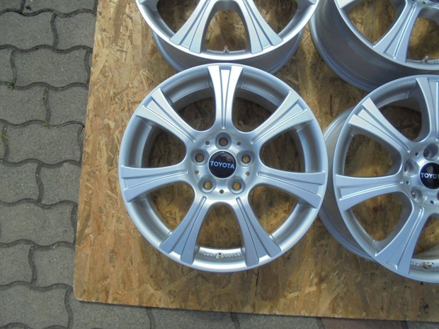 RCD 5 x 114.3-as alufelni mint az új eladó