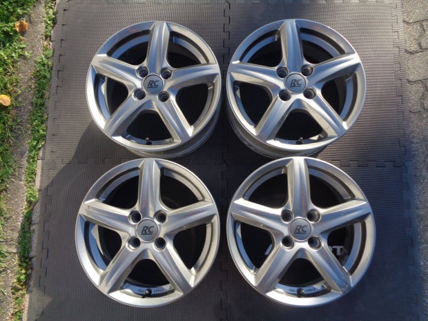 RC-D alufelni 15-ös, 4×100-as osztóval, szép állapotban eladó